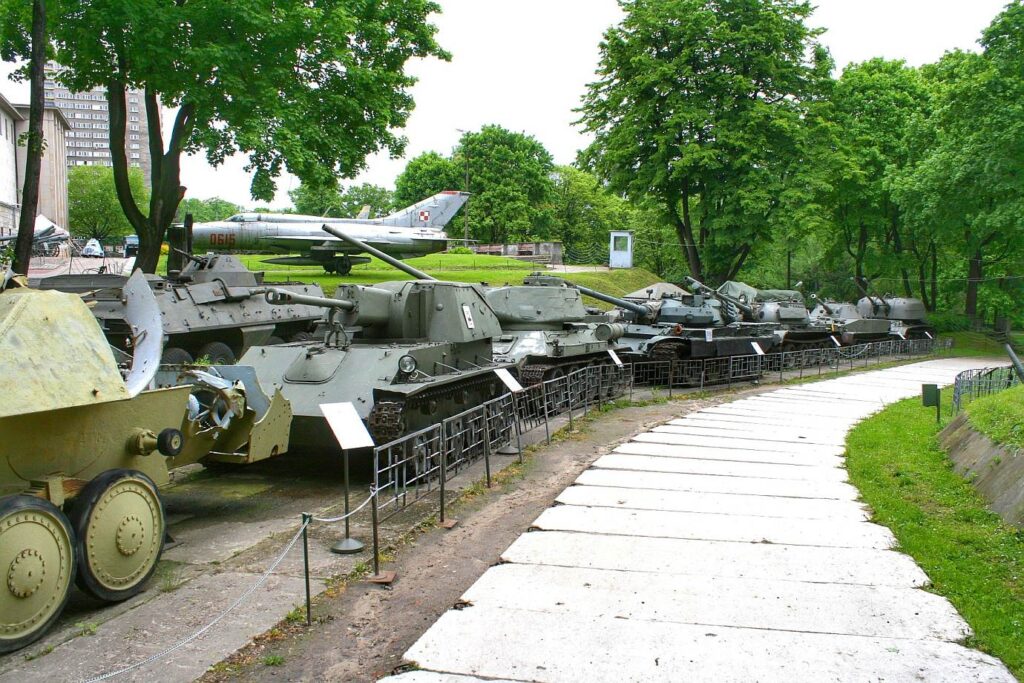 Czołgi w Muzeum Wojska Polskiego w Warszawie